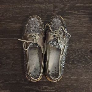 GLITTERY SPERRY SHOES